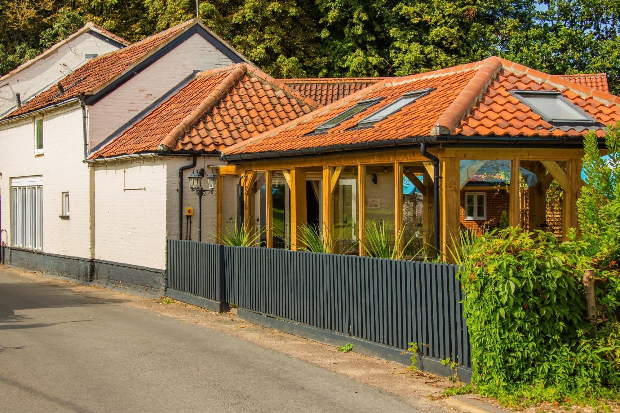 The Black Swan Inn Horsham St Faith Exterior foto